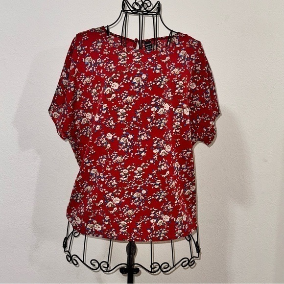 SHEIN Tops - SHEIN Floral Blouse